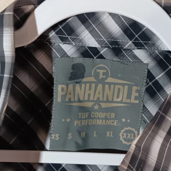 Classic🪞 Black and White Plaid Button-Down Shirt - Picture 2 of 6